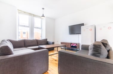 Sunbury Avenue, Jesmond, Newcastle - Image 2